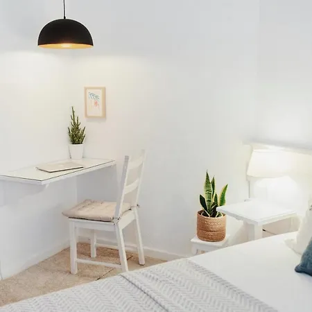 Surf By Laneez Hostel Ericeira