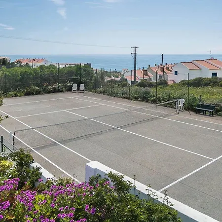 Surf By Laneez Hostal